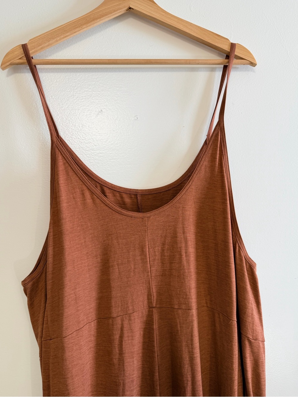Vuori Sleeveless Jumpsuit XL Rustic Orange/Red Athleisure Activewear Loungewear - Picture 10 of 12